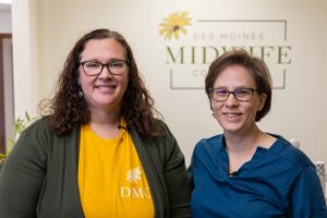 Des Moines Midwife Collective, empowering birth experiences.
